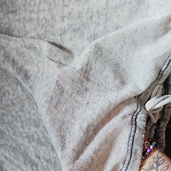 Distressed light weight crop sweater - Picture 2 of 4